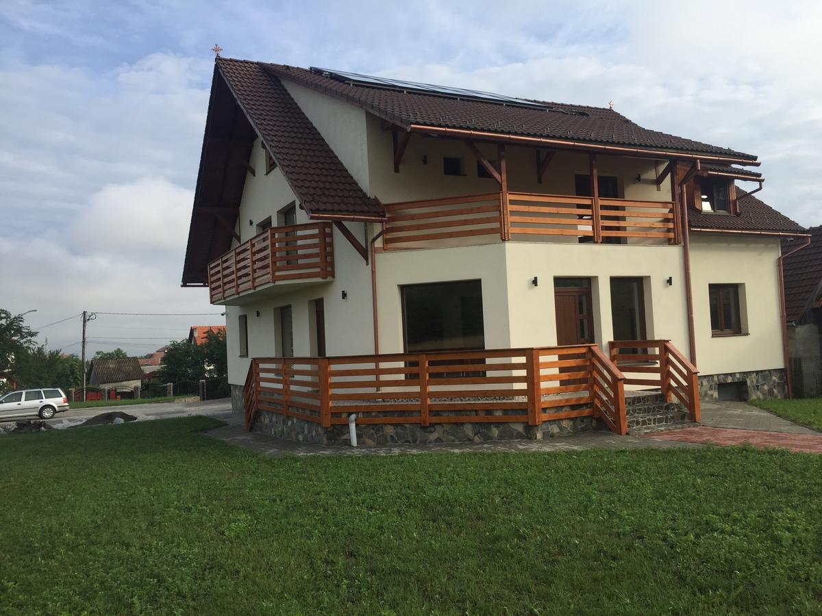 Pensiunea Granada Covasna Buitenkant foto