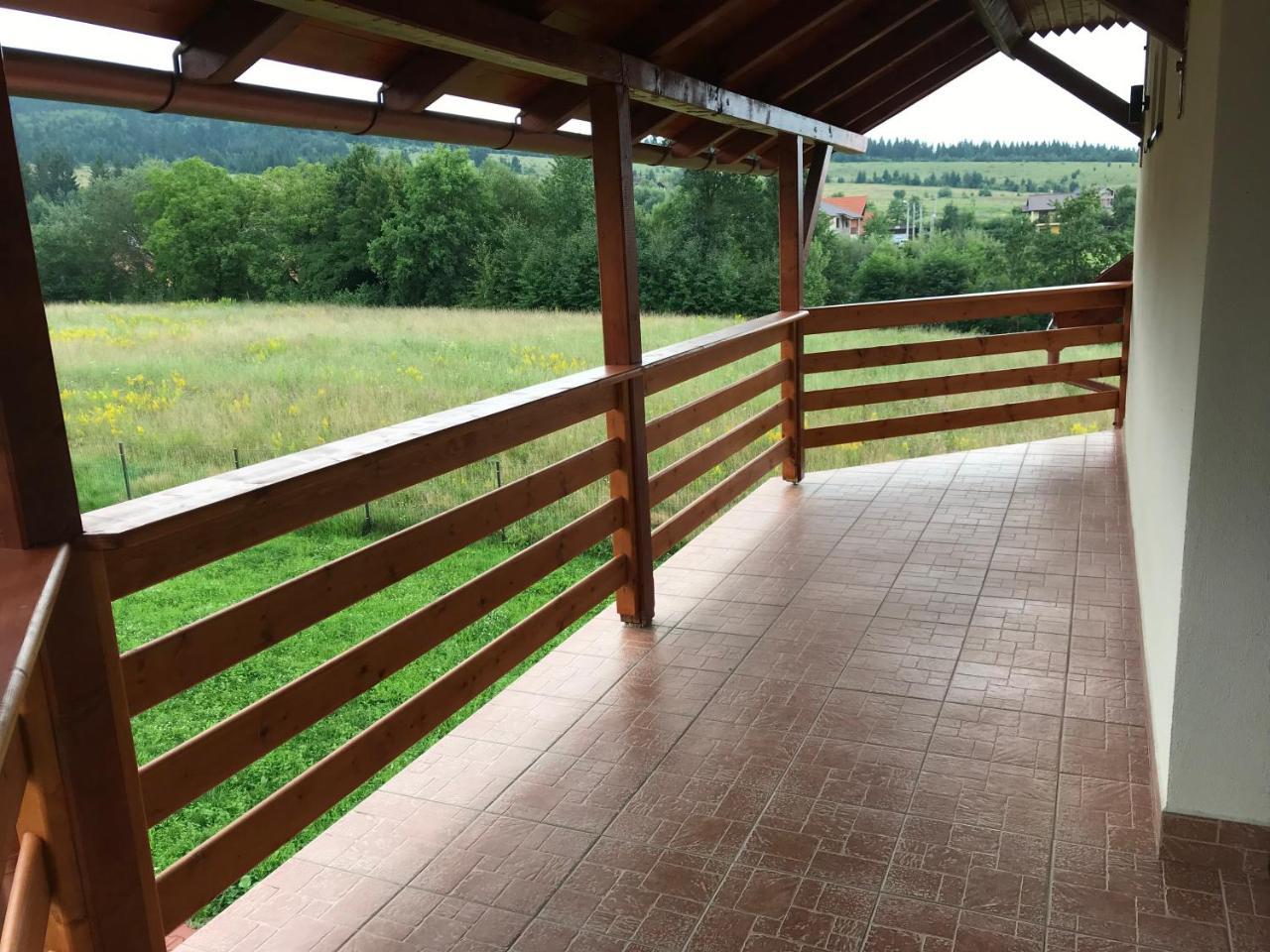 Pensiunea Granada Covasna Buitenkant foto