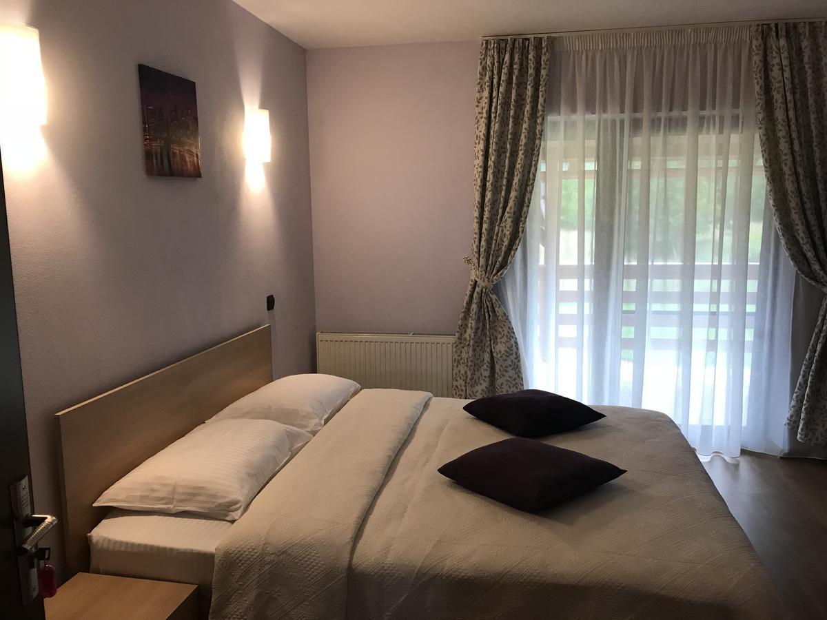 Pensiunea Granada Covasna Buitenkant foto