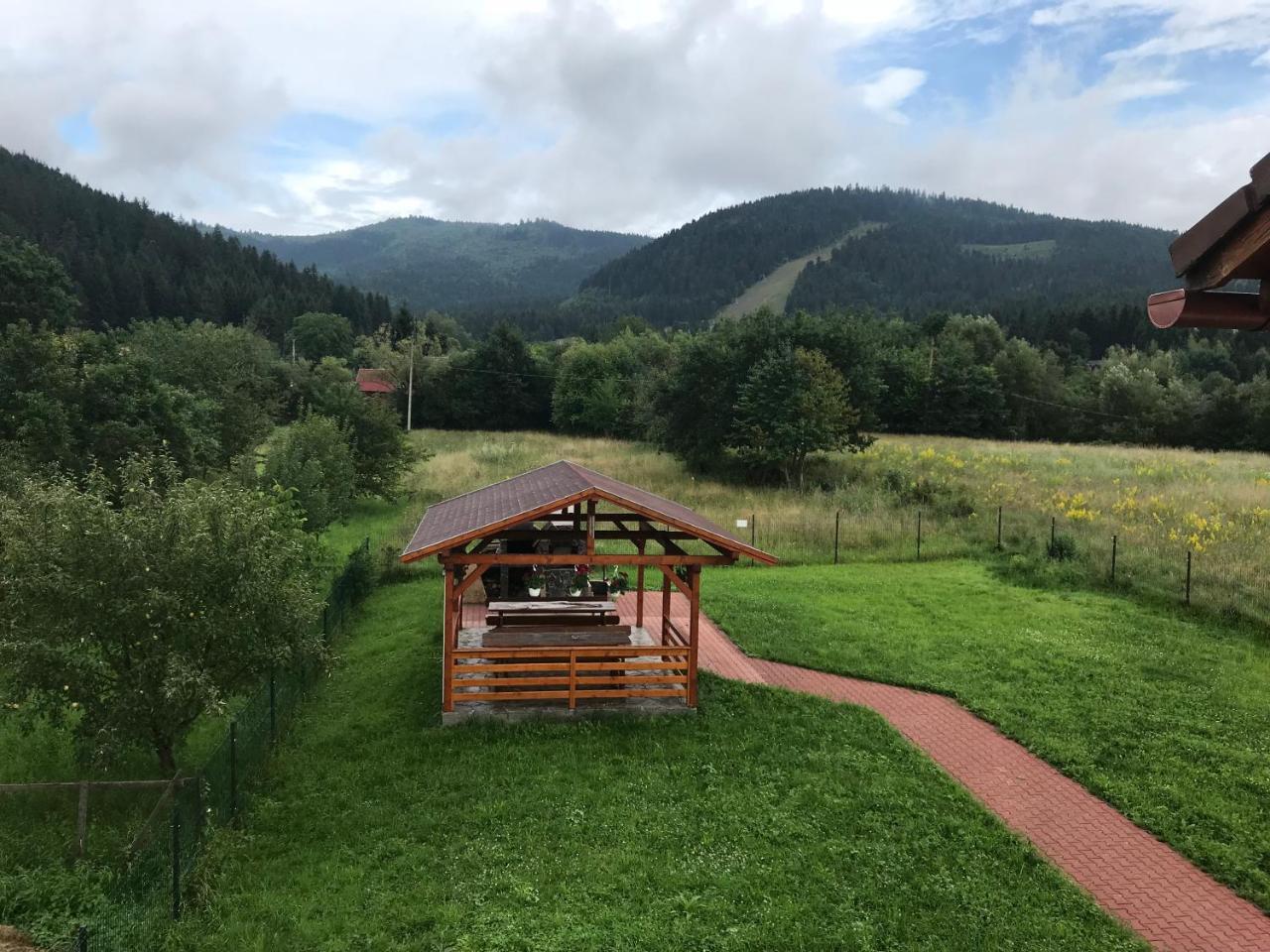 Pensiunea Granada Covasna Buitenkant foto