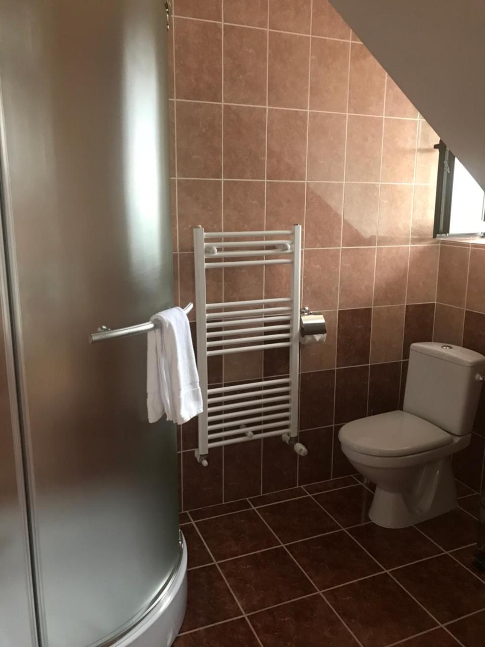 Pensiunea Granada Covasna Buitenkant foto