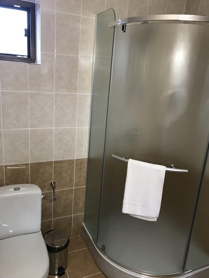 Pensiunea Granada Covasna Buitenkant foto